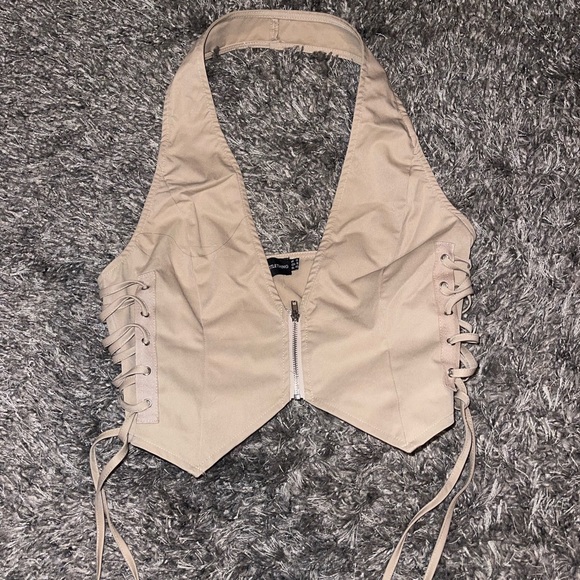 Cargo Halter Top - Picture 4 of 8